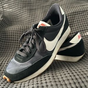 Retro Nike trainers size 8.5